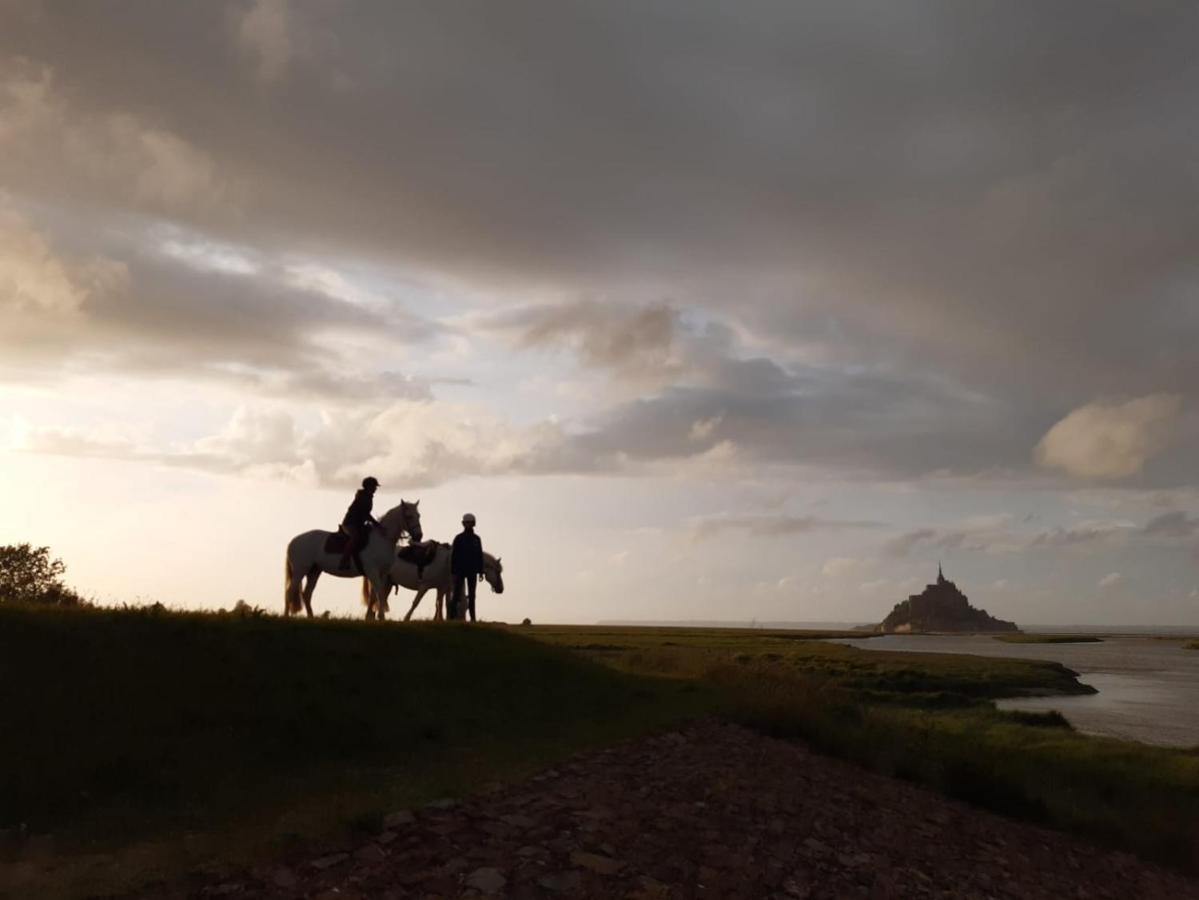 Gite Le Chausey Mont Saint Michel 蓬托尔松 外观 照片